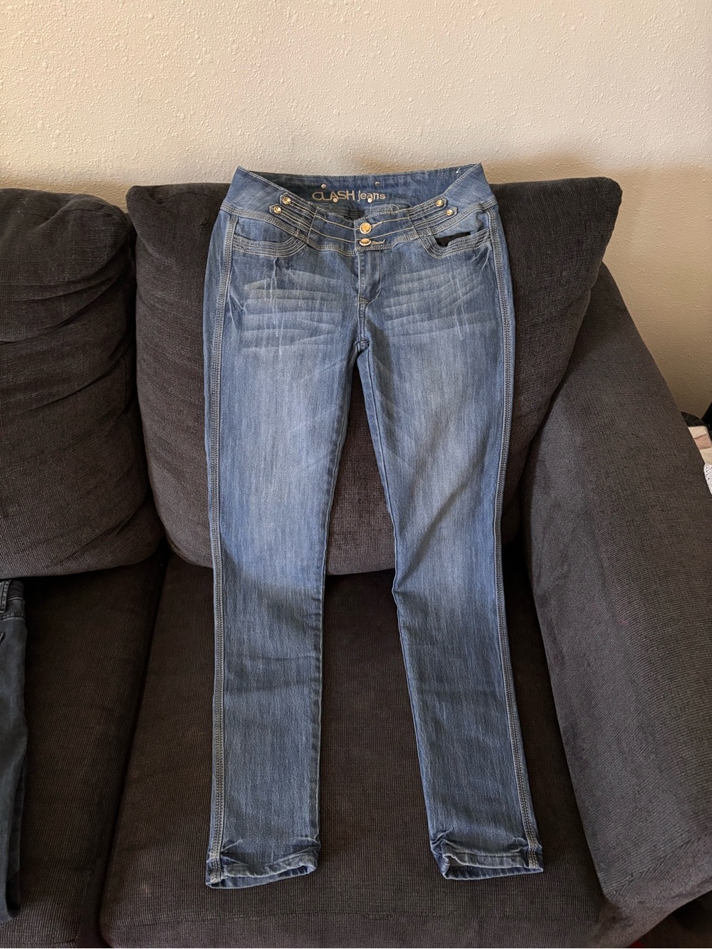 Clash Low-Rise Stylish Jeans